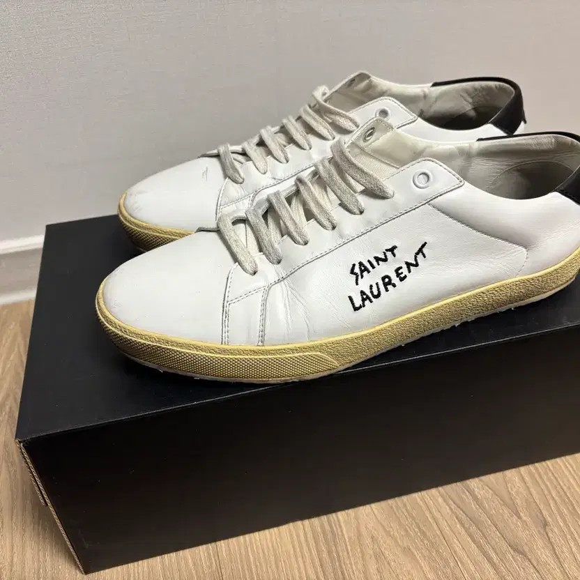 Saint Laurent White Leather Sneakers with Black Tabs - Size 43.5 thumbnail 4