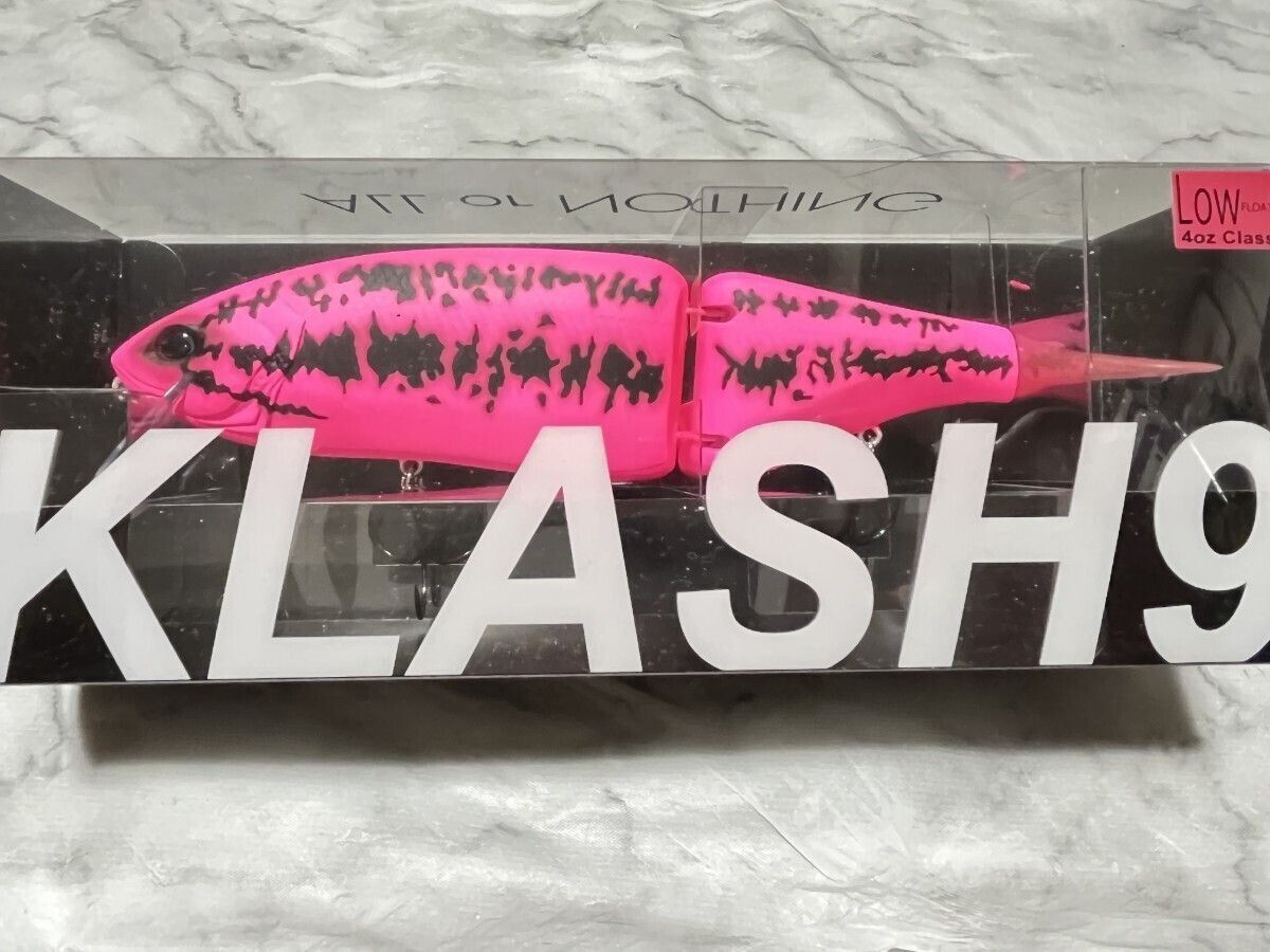 DRT KLASH 9 Panic Pink Low Floating Swimbait Glide Bait DRT KLASH 9 Panic Pink Low Floating Swimbait Glide Bait