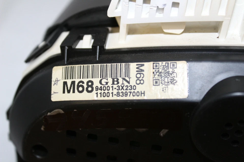 Cuadro de instrumentos velocímetro panel de instrumentos Hyundai Elantra Sdn. 2011 49.543 millas Foto 3 de 4