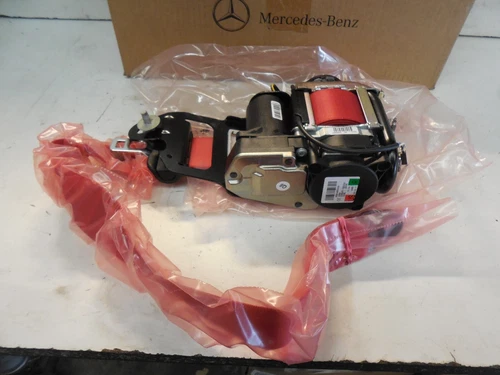 2017-18 Mercedes W205 C43 Coupe Convertible Front Right Passenger Seat Belt Red