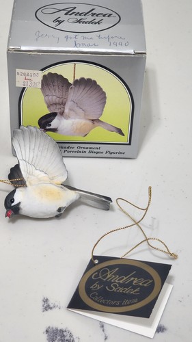Andrea by Sadek Handpainted Porcelain Chickadee Hanging Ornament Figurine FLAW - Picture 18 of 19