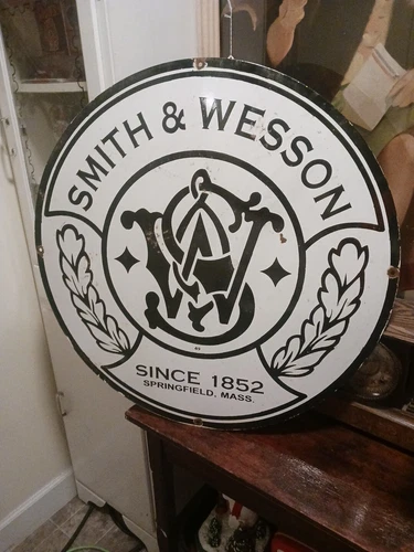 VINTAGE SMITH & WESSON PORCELAIN METAL ADVERTISING GUN AMMO SIGN