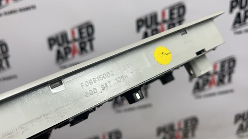 2010-2017 Volkswagen Polo 6r 5 Door Hatchback Interior Light 6Q0 947 105 H - Picture 2 of 6