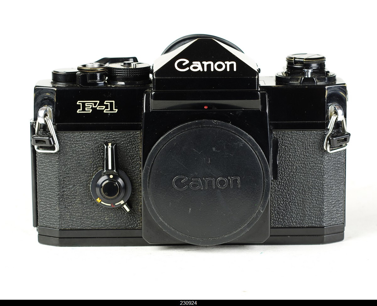 CANON F-1 ブラック #285-1 Canon New F1 F-1 Black 35mm Camera w/ 50mm f1.8 Lens -New Seals- [EXC]