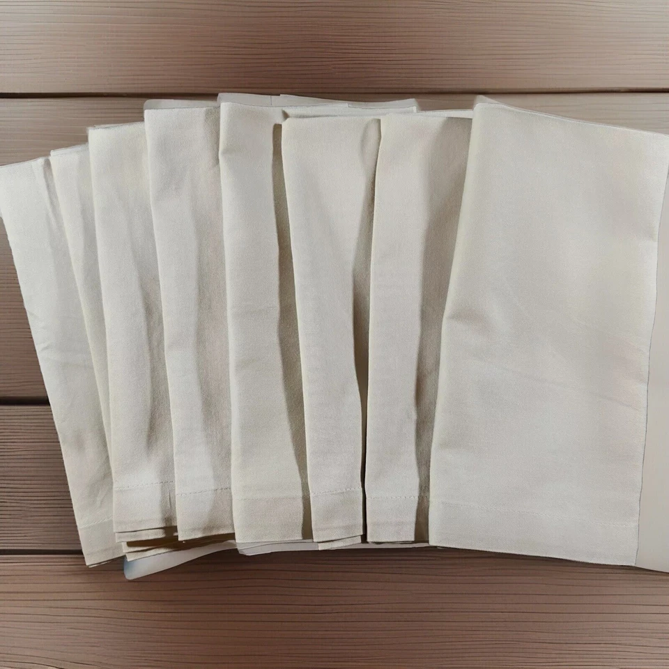 CRATE & BARREL Napkins Set of 8 ‘Fete’ Cotton Dove/ Beige Holiday Table Settings - Image 3 of 4