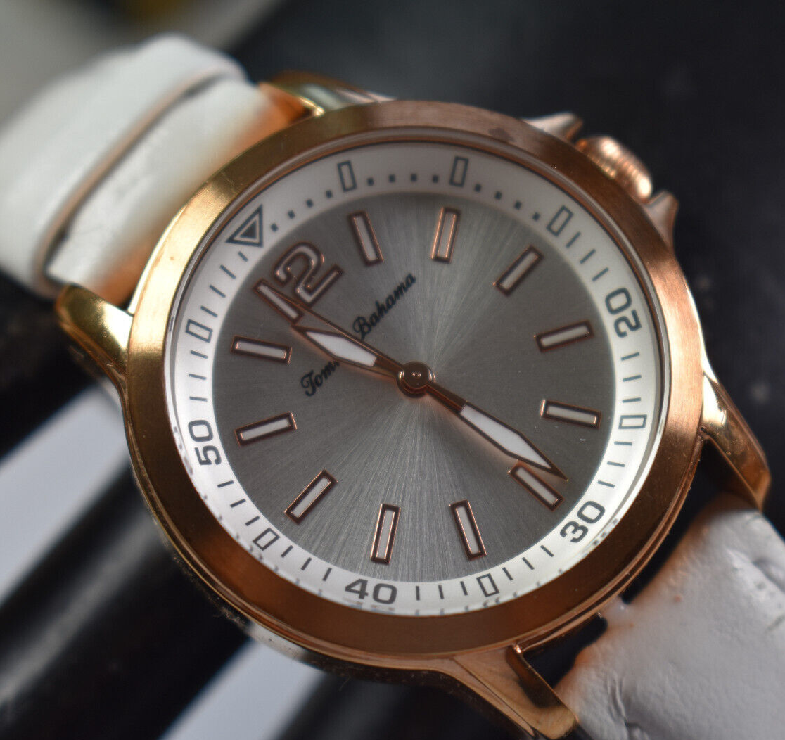 Tommy Bahama White and Gold Women\'s Watch Women main image 3