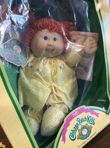 Vintage Cabbage Patch Kids 1985 Pearl Rikki Doll Original Box & Papers