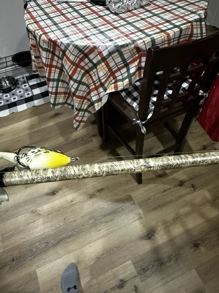 Barra de fundición de cebo Lew's American Hero Speed Stick 7', AHA1H70MH, casi como nueva Foto 3 de 4