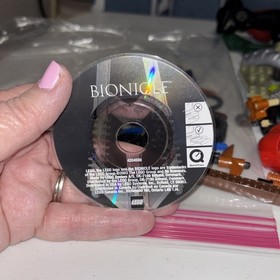 Lego Bionicle Warriors TAKUA & PEWKU 8595- Incomplete set with Mini-CD Pre-Owned