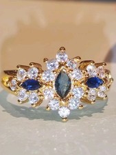 perfect blue, silver & gold ring with the prettiest shiniest design size O1/2