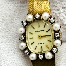 VTG Ladies Accutron Pearl CZ Swiss 10k GF W/ RGP Back Keeps Time