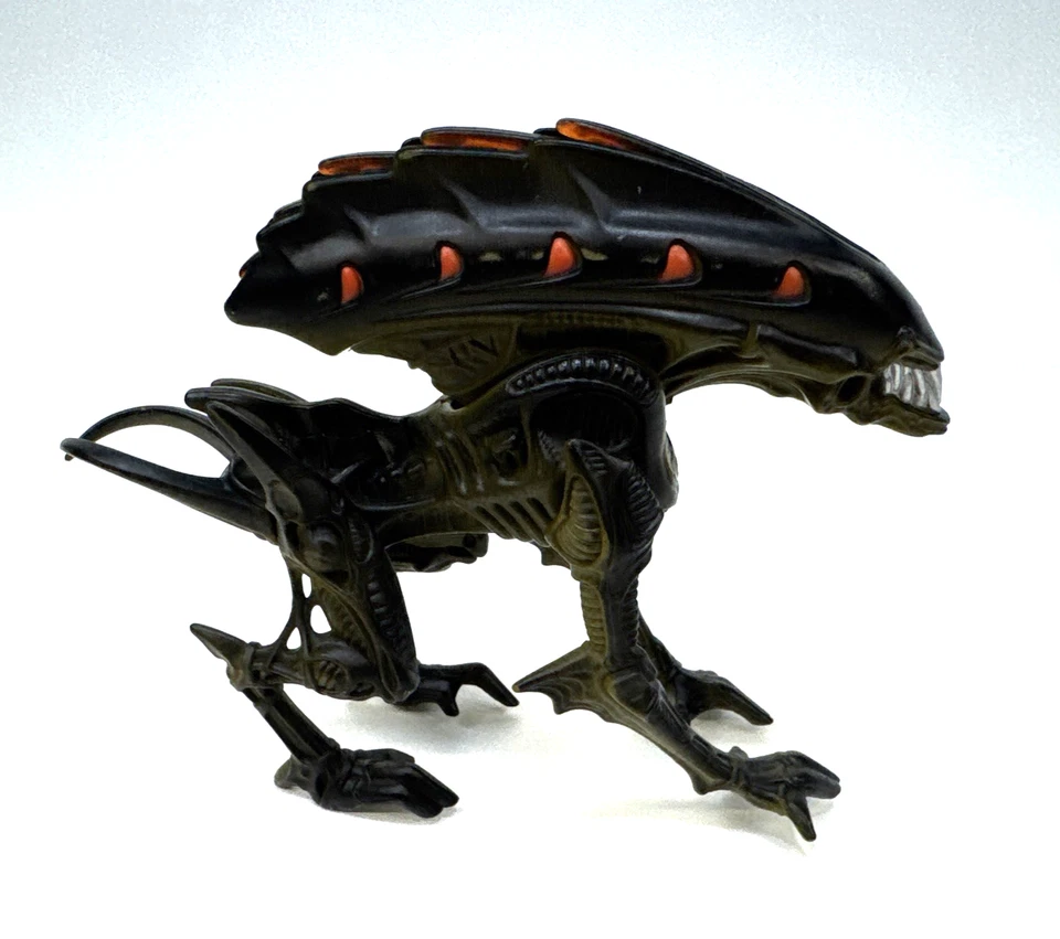 Aliens Años 90 Kenner Jabalí con Picos de Ataque de Poder Oculto Funciona Foto 2 de 4