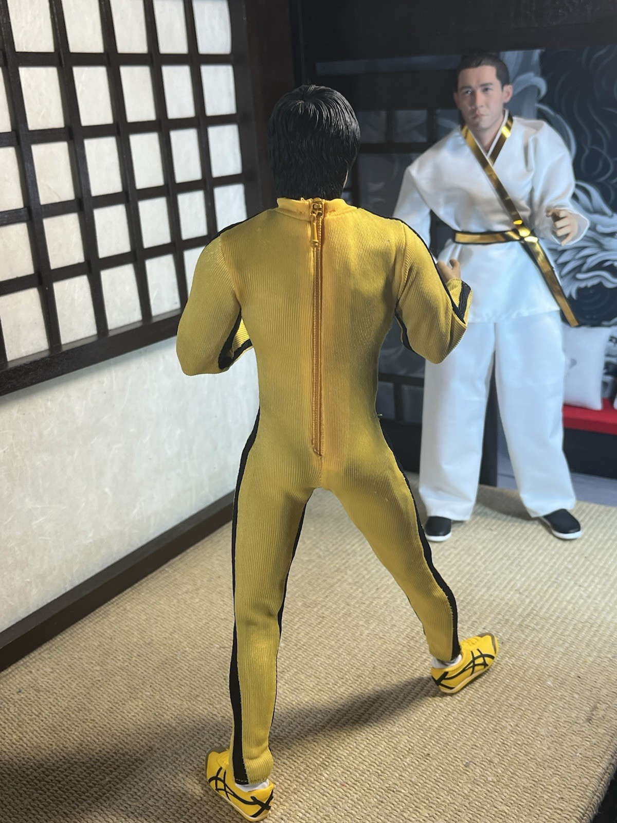 BRUCE LEE GAME OF DEATH 1:6 ACTION FIGURE & HAKKIDO MAN-2 FIGURES + WEAPONS. thumbnail 14