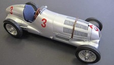 CMC Mercedes-Benz W125 GP Donington 1937 #3 von Brauchitsch 1:18 Diecast Model C