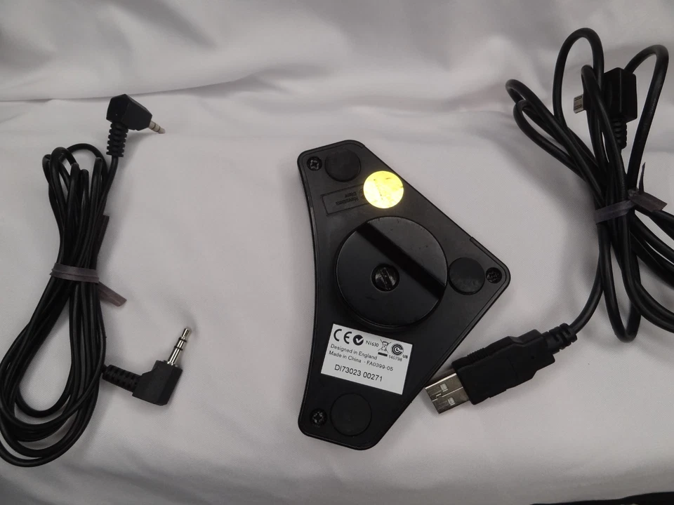 One Novation Dicer DJ Hardware Controller USB with cables - Image 2 of 4