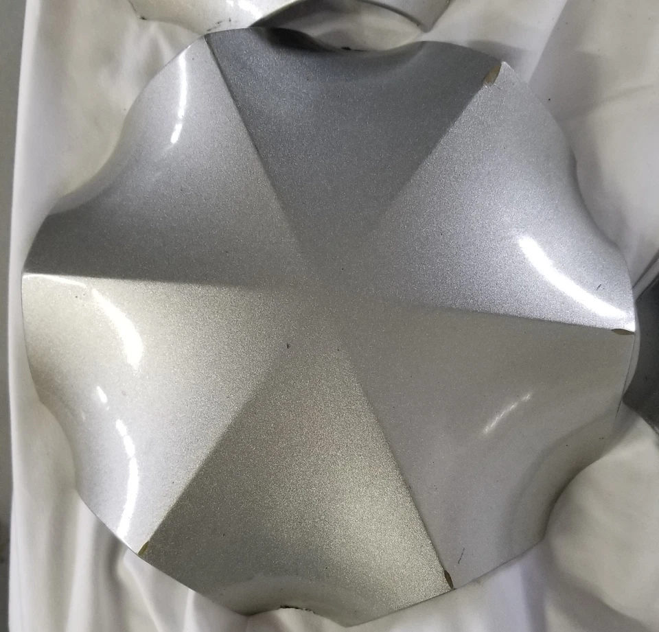 4x 95-99 Genuine GM 25620005 Center Cap Oldsmobile Aurora, 88, 98. OEM Shipped! - Image 4 of 4