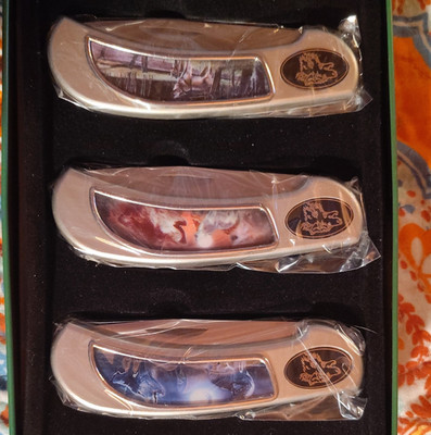 Wolf Theme Lot of 3 Folding Pocket Knives Metal Handle Gift Tin Box Set