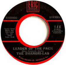 SHANGRI-LAS * STEREO 45 * Leader Of The Pack/ I Can Never Go * NICE VG+VG++ * RI