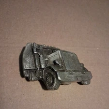 Vintage 3D Relief Semi Truck Belt Buckle BERGAMOT BRASS WORKS 1977 Y-38 PEWTER