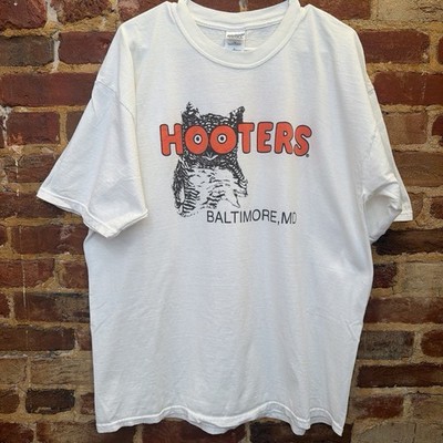 Hooters Baltimore MD White Double-Sided Graphic Crew Neck T-Shirt XL