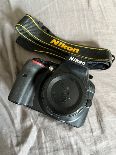 Nikon D3400 Camera Kit (w/ standard lens and 3 other lenses) **USED**