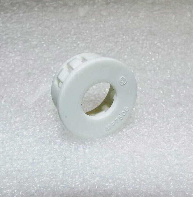 2514 - Snap-In Bushing By HEYCO