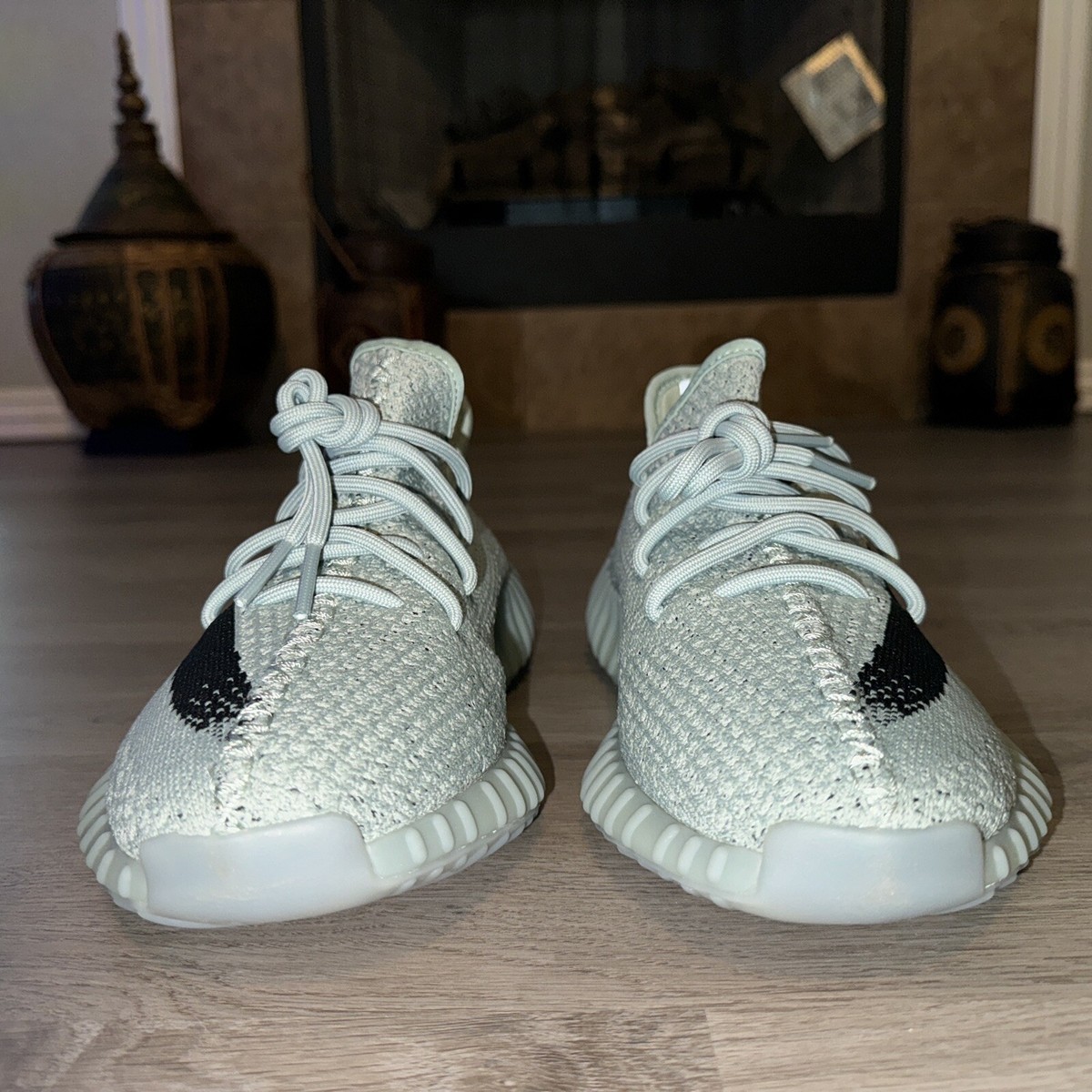 🔥 ADIDAS YEEZY BOOST 350 V2 
