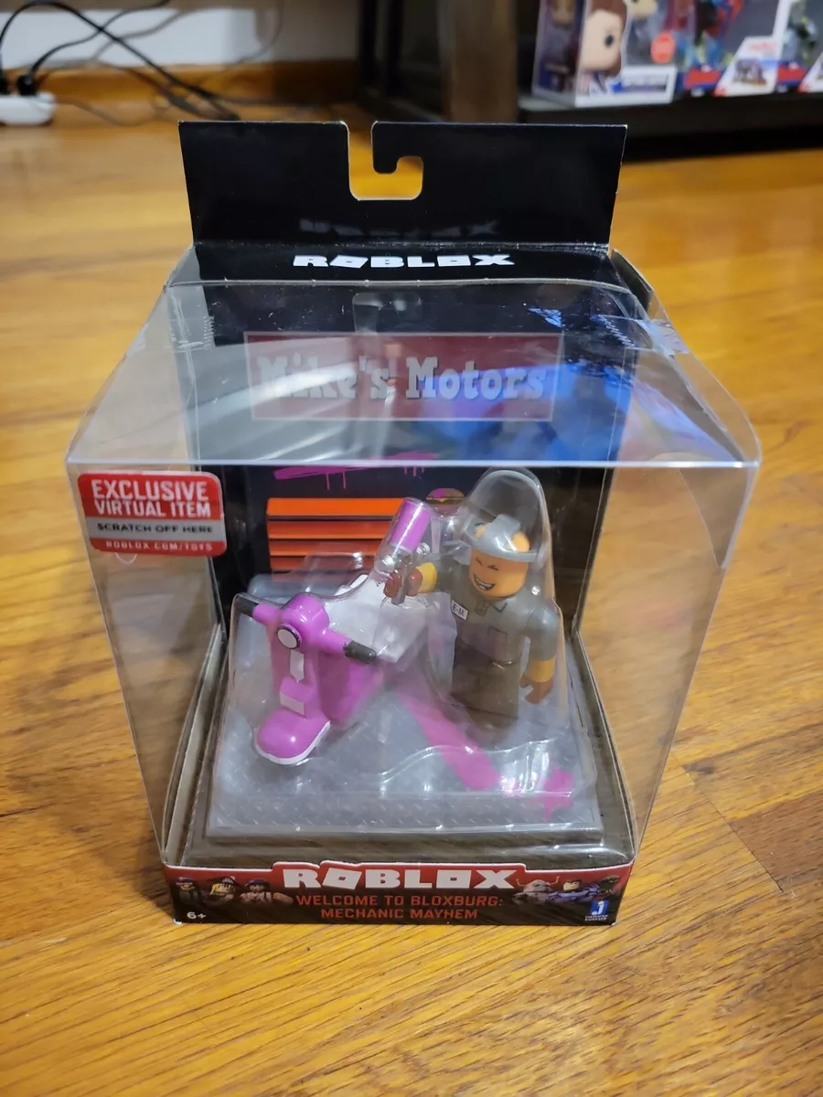 Roblox “Welcome to Bloxburg: Mechanic Mayhem” Action Figure Desktop Toys No  Code