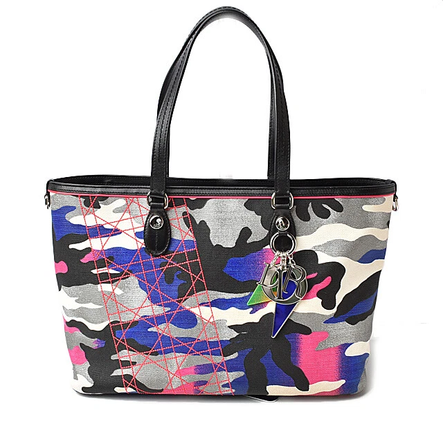 Sac fourre tout Christian Dior camouflage collaboration Christian Dior Anselm Lyle...