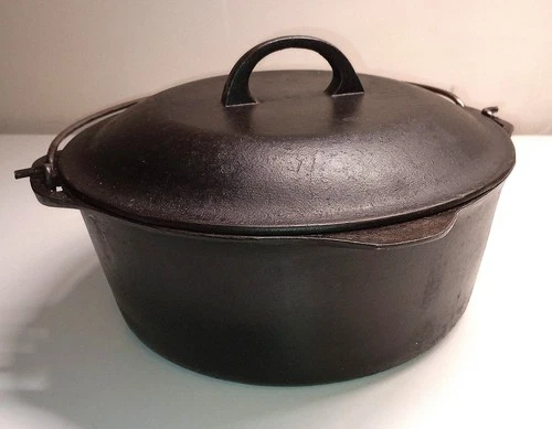 Vintage Lodge #8 Cast Iron Dutch Oven with Wire Handle & Lid with Drip Points