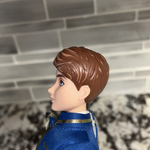 Disney Descendants Prince Ben of Auradon Isle of the Lost blue chin - Picture 10 of 14
