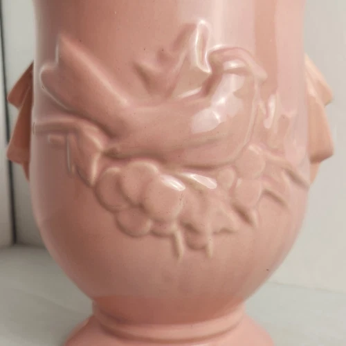 Vintage 1940's PINK McCoy POTTERY BIRD & BERRIES VASE large 8 1/4"