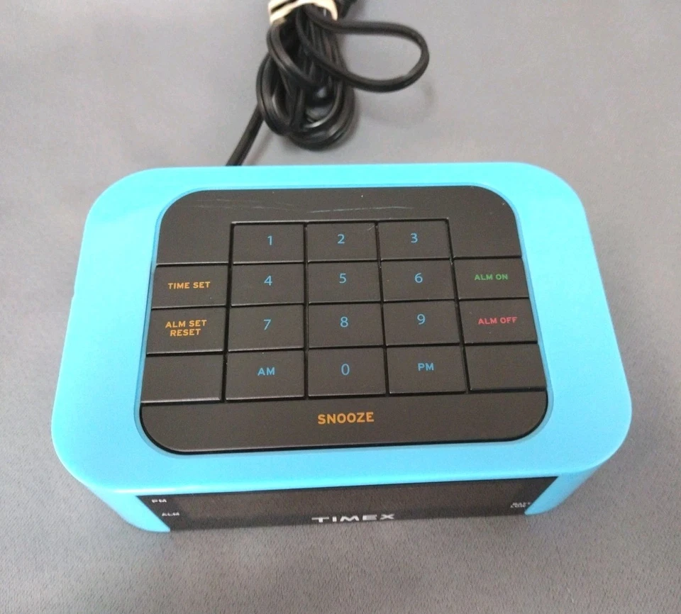 RARO Reloj Despertador Timex T123L LED Azul Multicolor Dígitos Estilo Retro Probado Foto 3 de 4