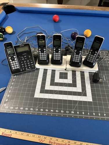 Panasonic KX-TGF780 Cordless Phone, Digital Answering System - (5) Handsets