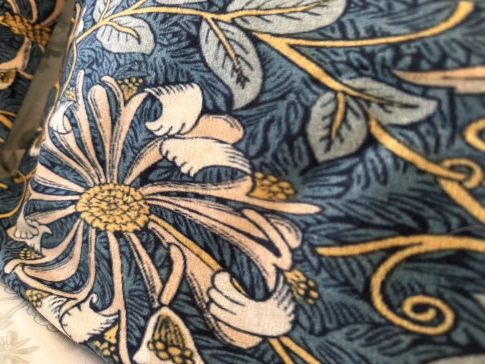 Juego de dos fundas King hechas a mano con madreselva William Morris personalizadas Foto 4 de 4