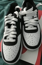 Nike Court Vision Lo NN Boys Size 5.5 New In Box