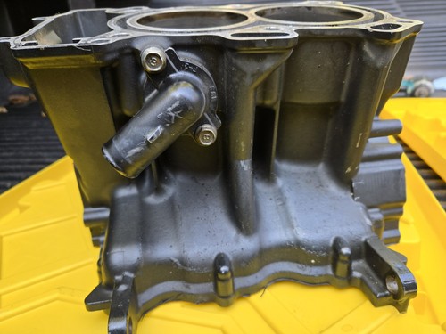 15 - 24 Yamaha Mt-07 Mt07 & Yzfr7 Yzf-r7 R7 Engine Motor Block Crankcase - Picture 3 of 9