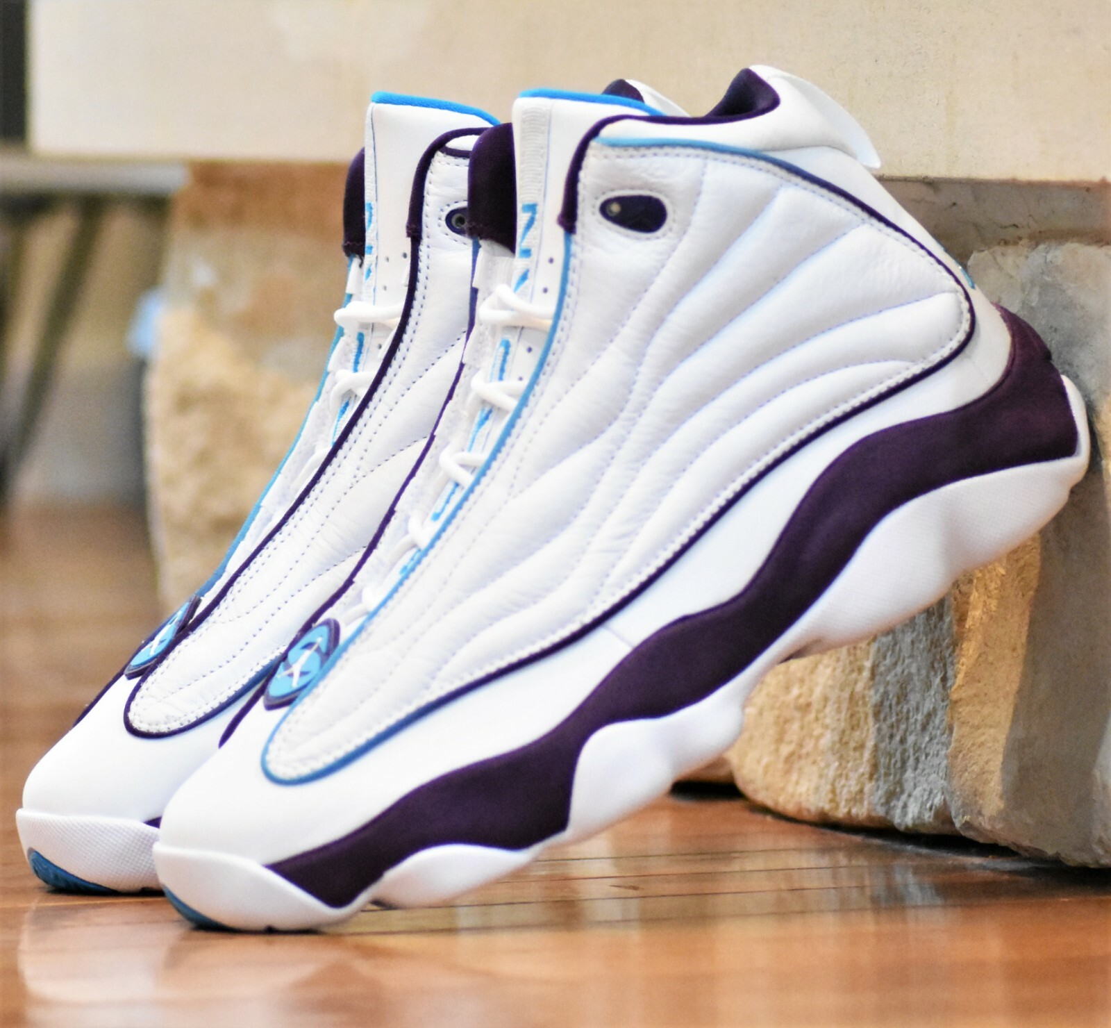 jordan 13 pro strong