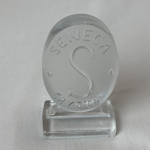 Vintage Seneca geätztes Kristallglas Werbung Statue Figur Briefbeschwerer
