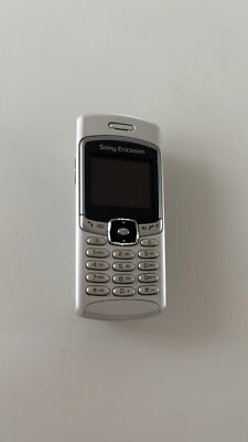 Sony Ericsson T230 in Silber Handy Vintage Tastenhandy Ungeprüft