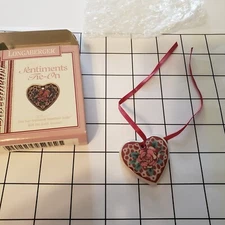 LONGABERGER SWEETHEART SERIES RED LOVE HEART TIE ON - NEW 1995