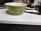 Vintage Pyrex Mixing Bowl #403  Avocado Green 2 - 1/2 Quart
