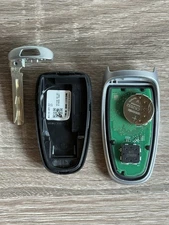 Hyundai Key Fob Model Fob-4F270 thumbnail 1