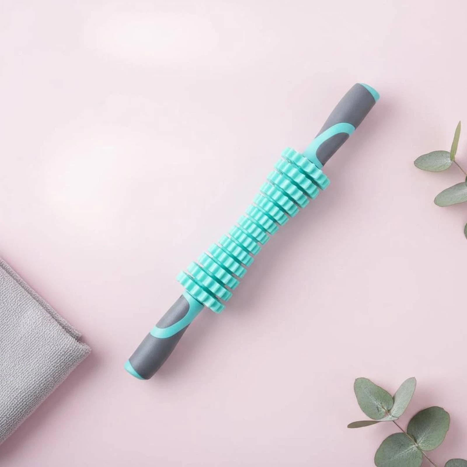 Muscle Massage Stick Portable Gear Roller Stick Ergonomic Grip for Athletes
Opens in a new window or
