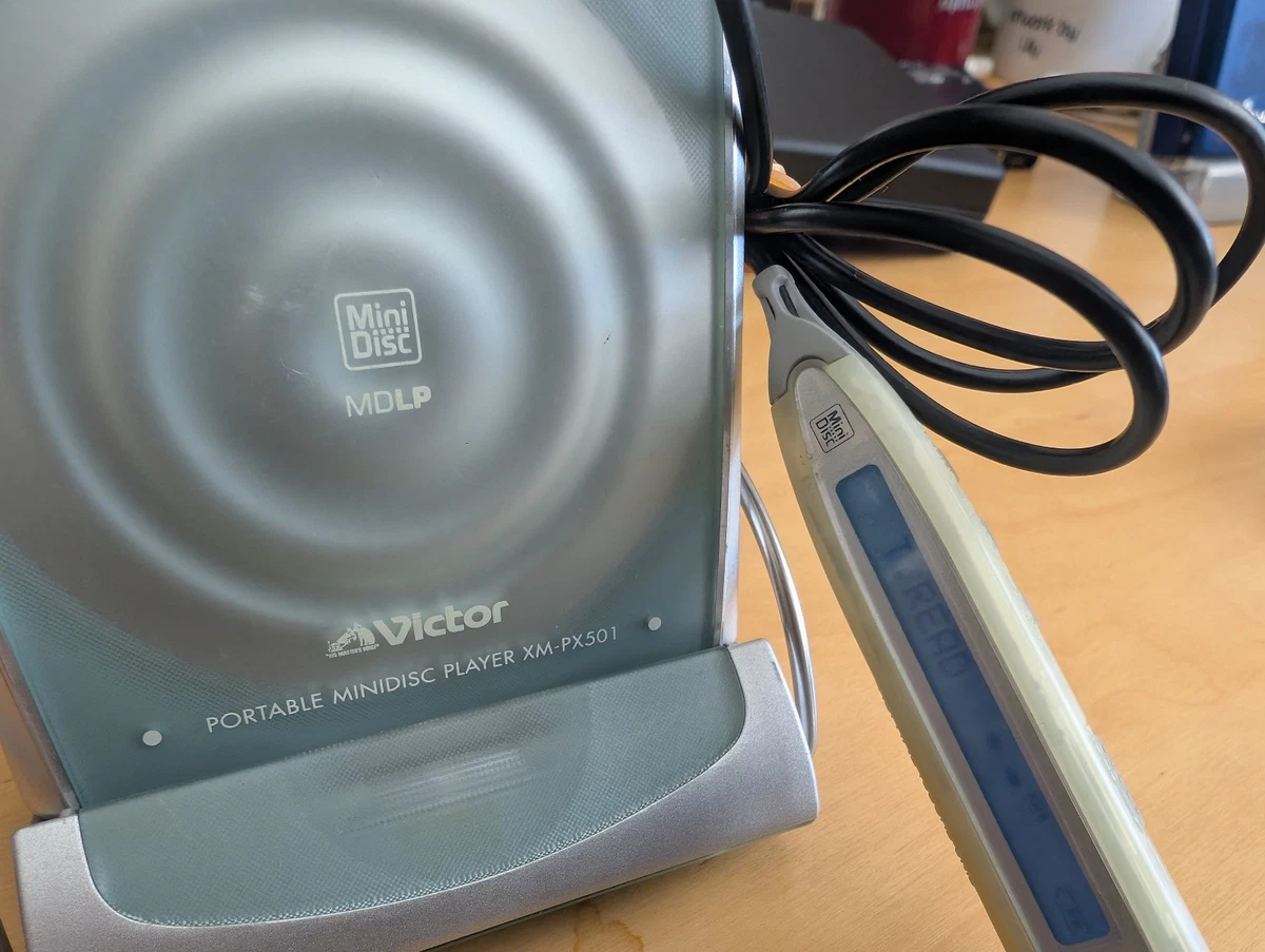 VICTOR／MDLP・PORTABLE MD PLAYER XM-C 11-S Victor XM-C37 [MiniDisc Wiki]