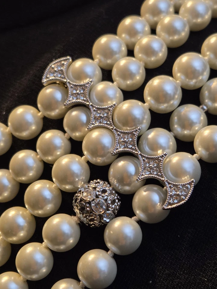 Camrose & Kross Audrey Hepburn Inolvidable Collar con Pin y Broche Conjunto Foto 4 de 4