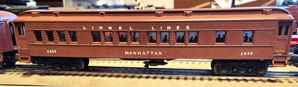 Lionel 6220 BELL RINGER WITH 3 2628 MANHATTAN PULLMANS IN GOOD COND. - Image 4 of 4