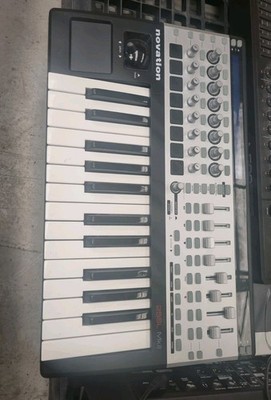Novation Remote 25 SL Mk2 USB - MIDI 