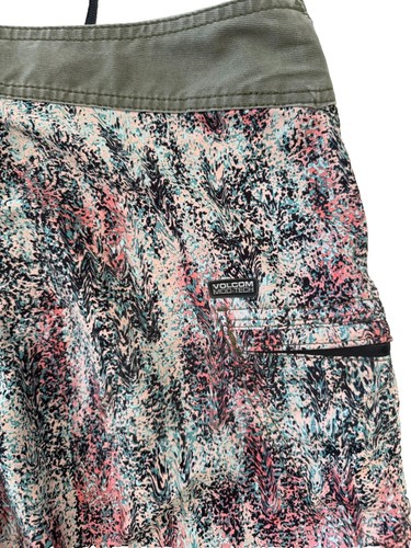 Volcom Mod Tech Boardshorts Swim Trunk Shorts Men’s Size 31x9 Good Condition - Picture 11 of 12