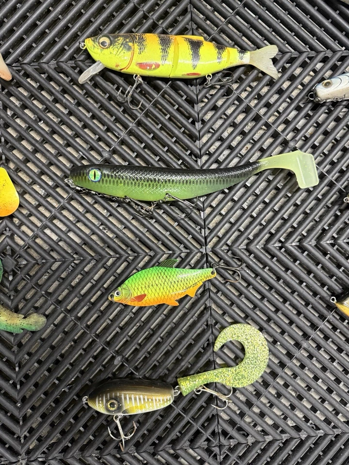 Pike Casting Lure Bundle Savage Gear, Strike Pro, Svartzonker, Westin, Guppie - Image 4 of 4